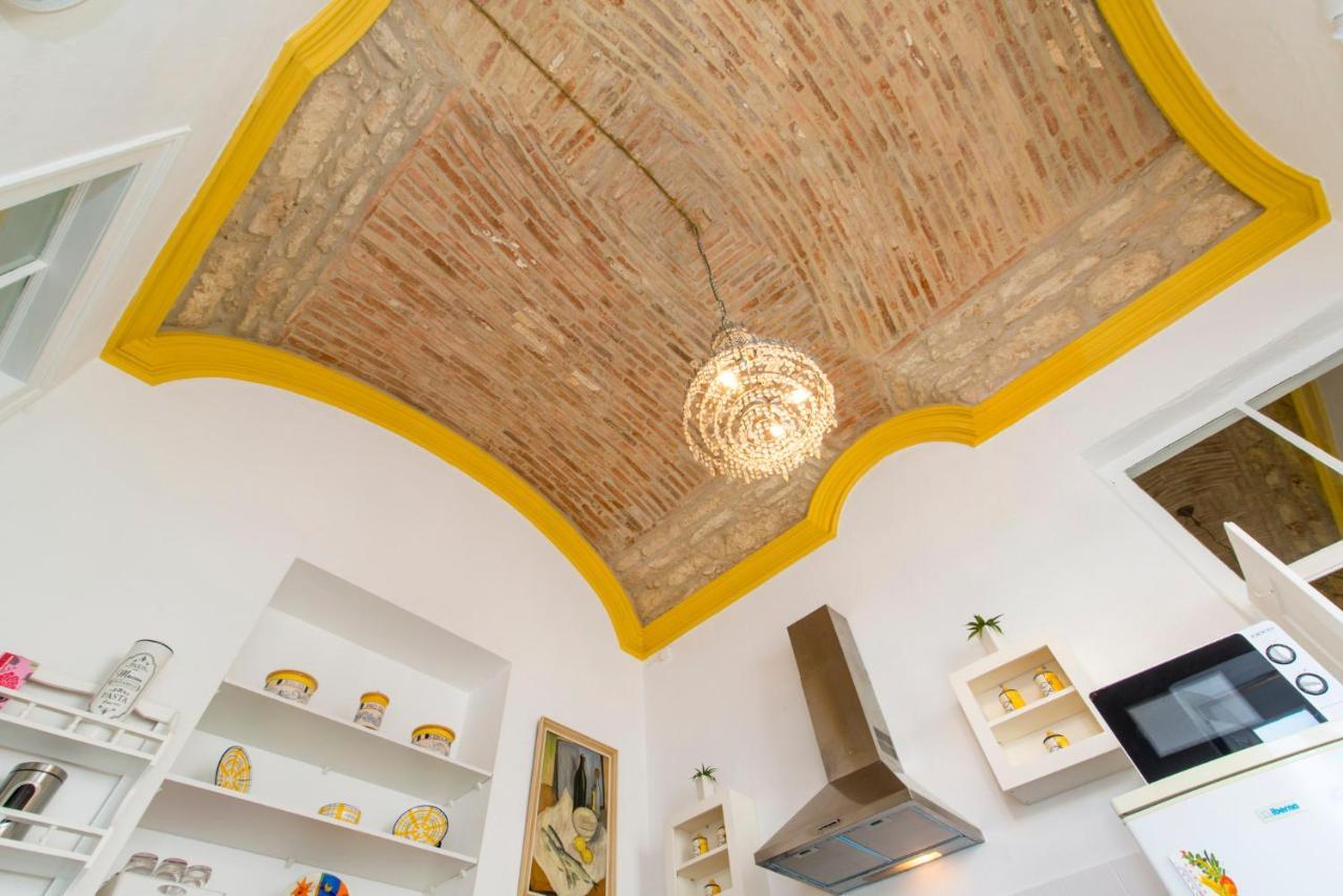 Charming Town House Just 500M From The Marina And Its Well Known Typical Market Olhao Exterior photo
