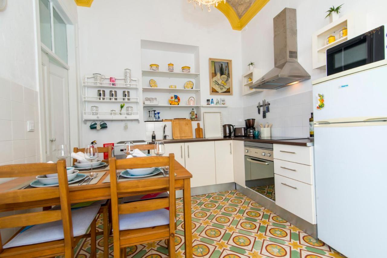 Charming Town House Just 500M From The Marina And Its Well Known Typical Market Olhao Exterior photo